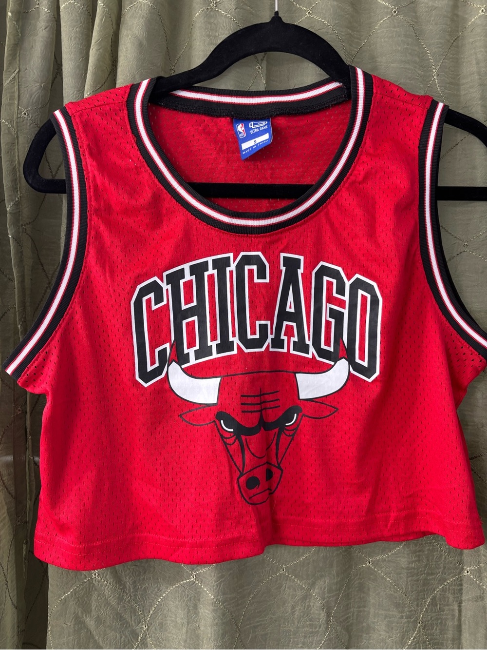 NBA Chicago Bulls Red & Black Cropped Mesh Tank